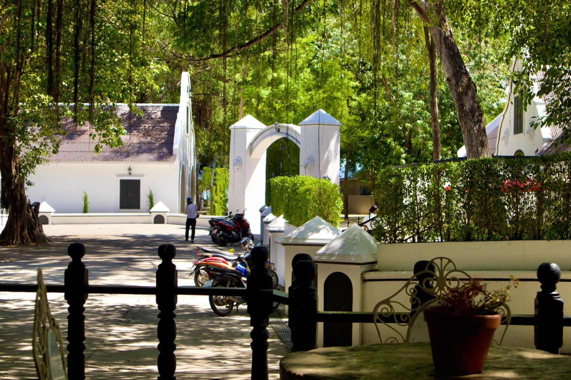 Milky Bay Resort Ban Tai Exterior photo